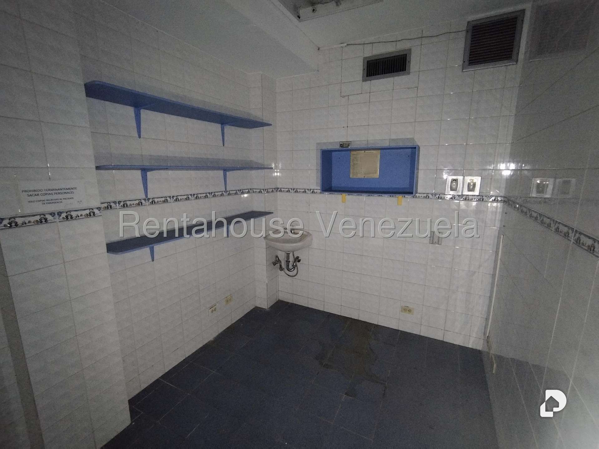 Building in Alta Florida, Caracas – 13