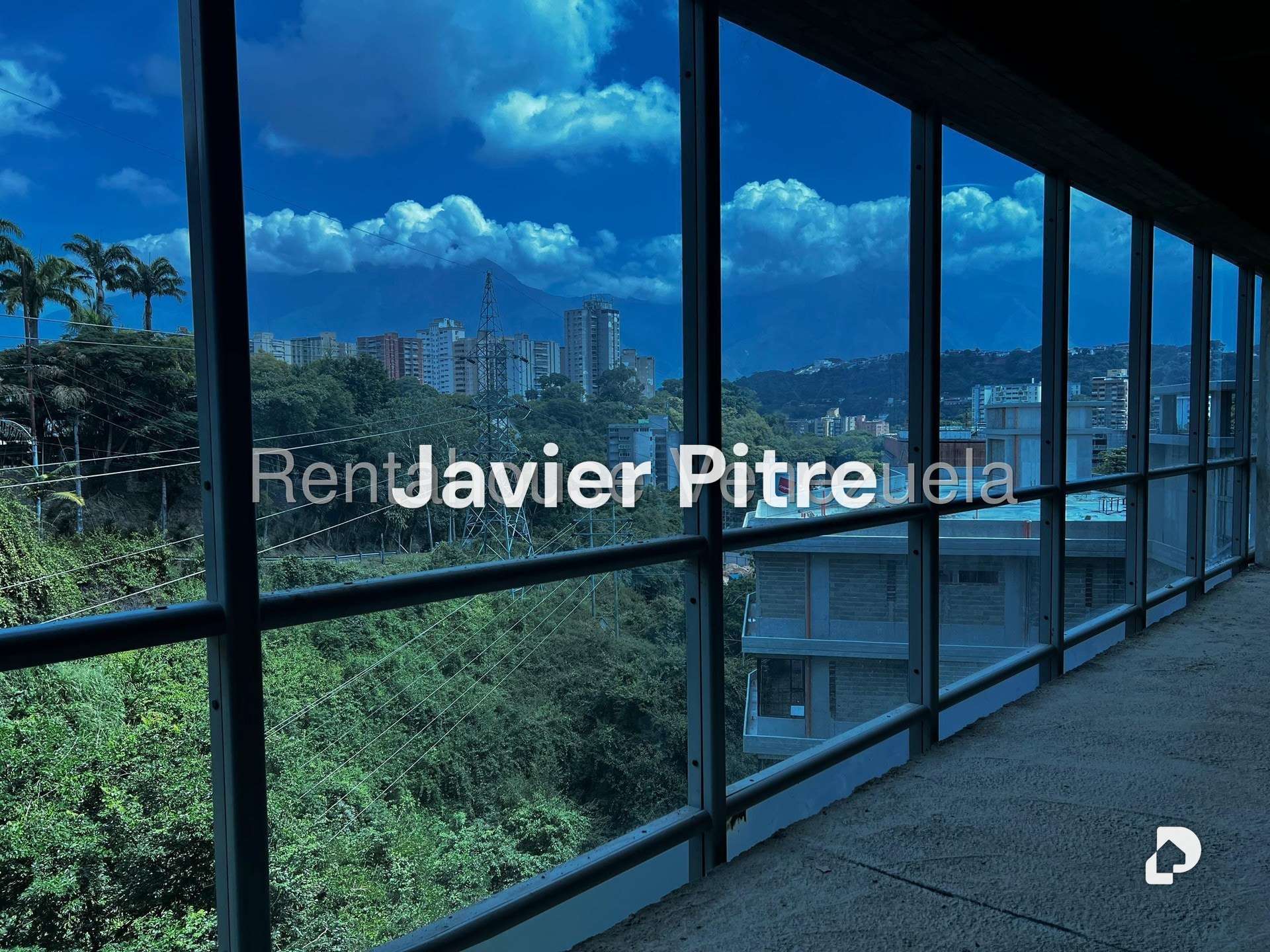 Oficina en Los Naranjos (del Cafetal), Caracas – 11