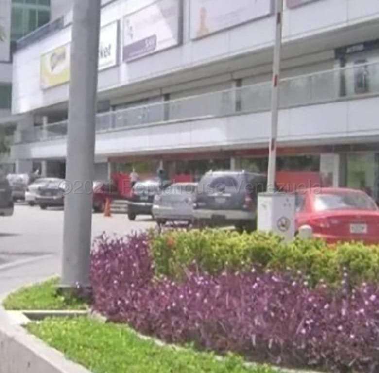 Local comercial en Vega Arriba, Guatire
