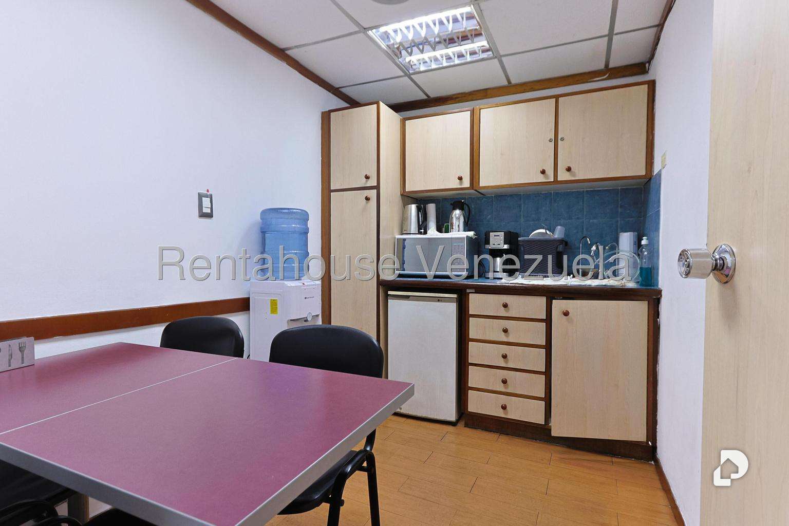 Oficina en Chacao, Caracas – 18
