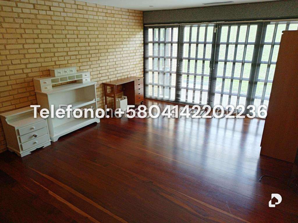 Casa en Oripoto, Caracas – 30