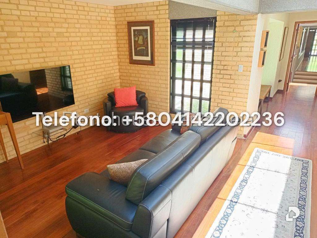 Casa en Oripoto, Caracas – 18