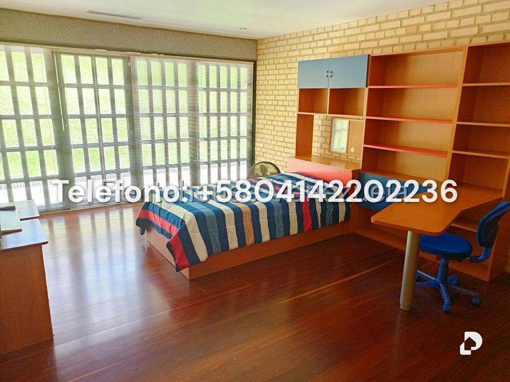 Casa en Oripoto, Caracas – 27