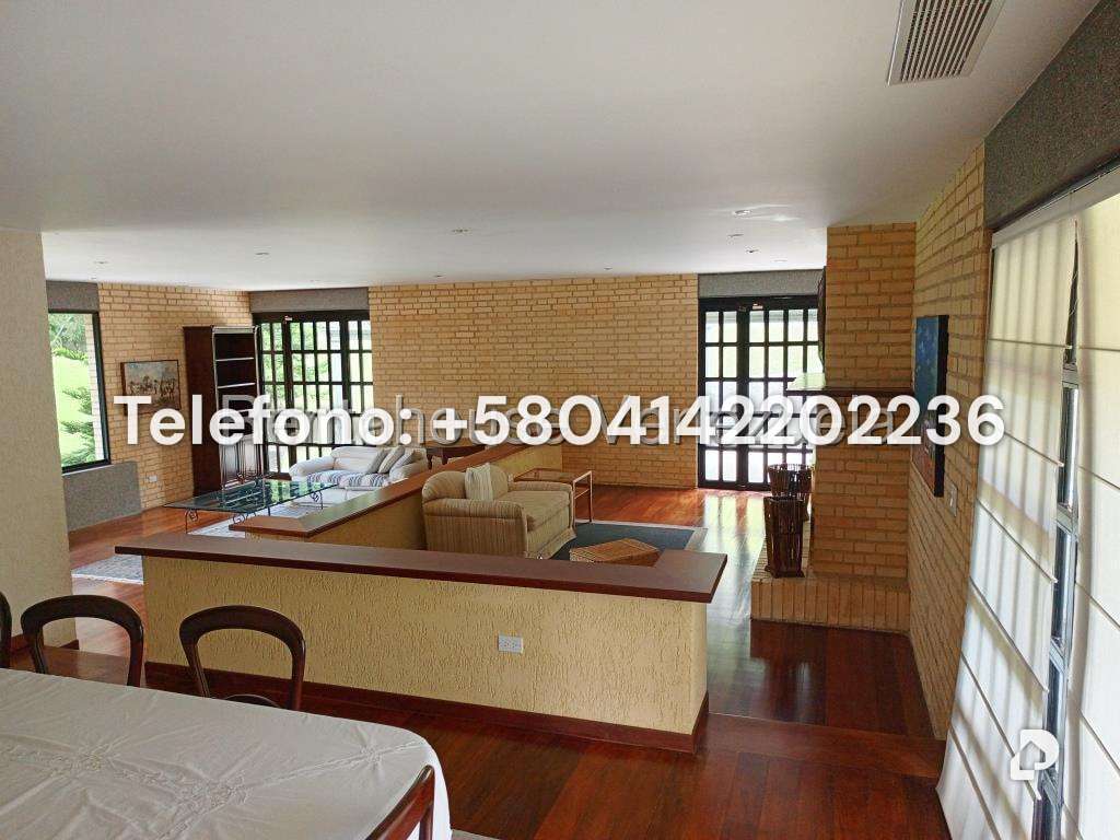 Casa en Oripoto, Caracas – 11