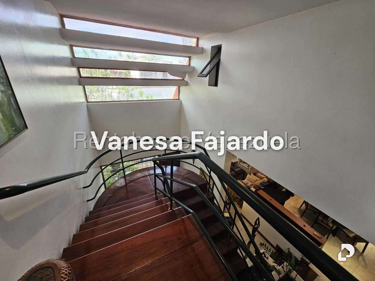 Casa en Alto Prado, Caracas – 9