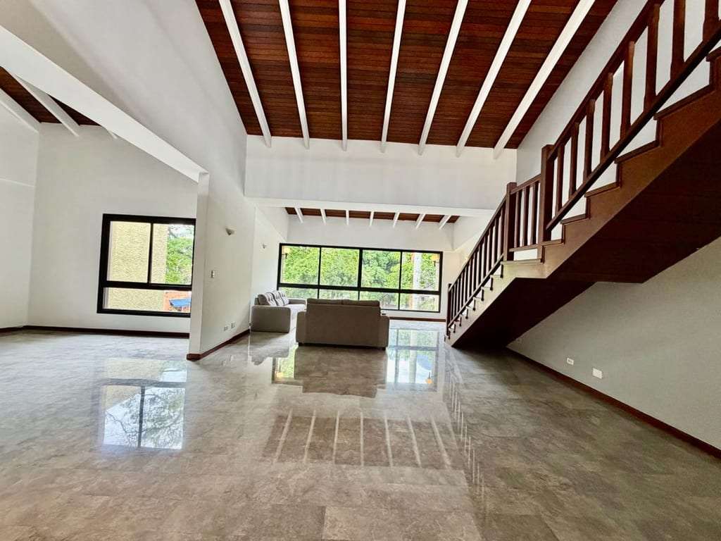 Apartamento en Altamira, Caracas - 1