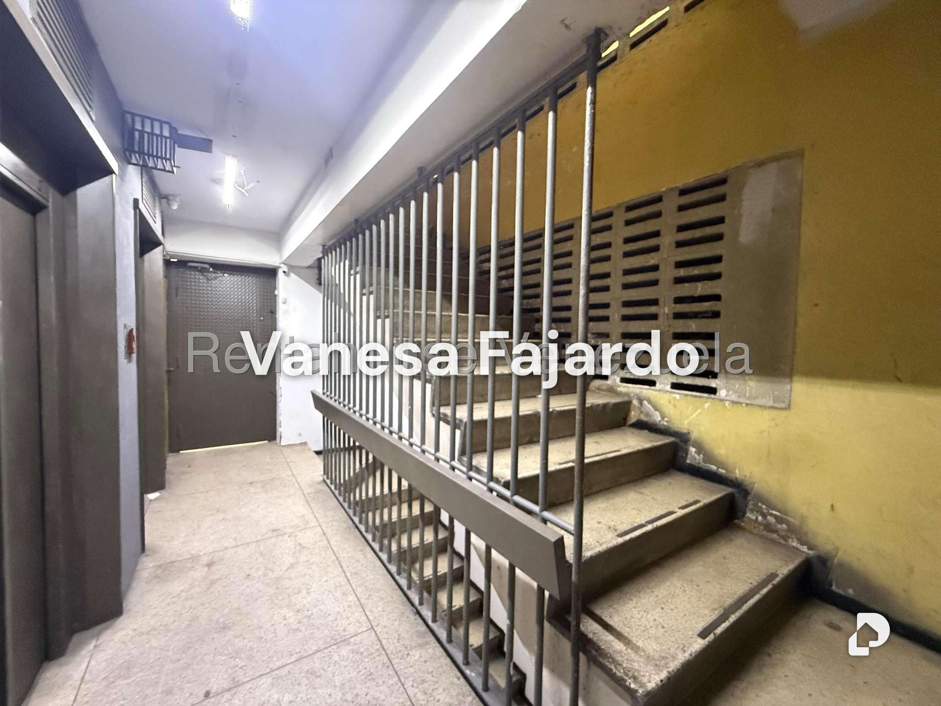 Edificio en Centro, Caracas – 16
