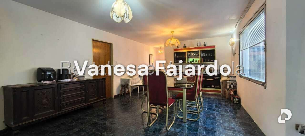 Casa en Los Naranjos (del Cafetal), Caracas – 26