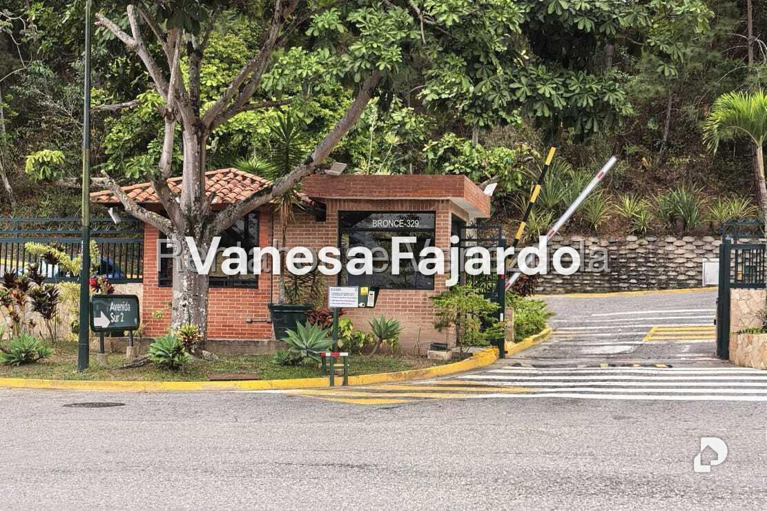 Casa en Los Naranjos (del Cafetal), Caracas – 2