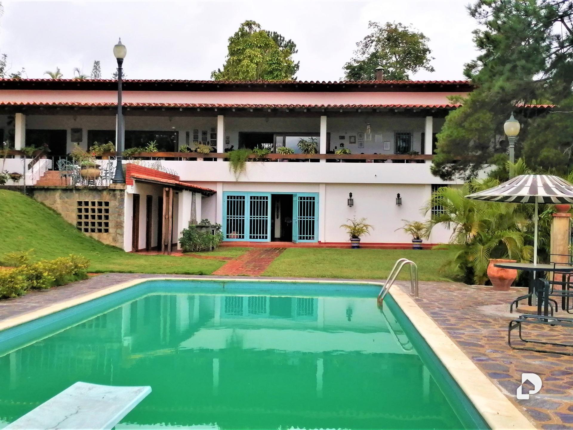 Casa en Cumbres de Curumo, Caracas – 1