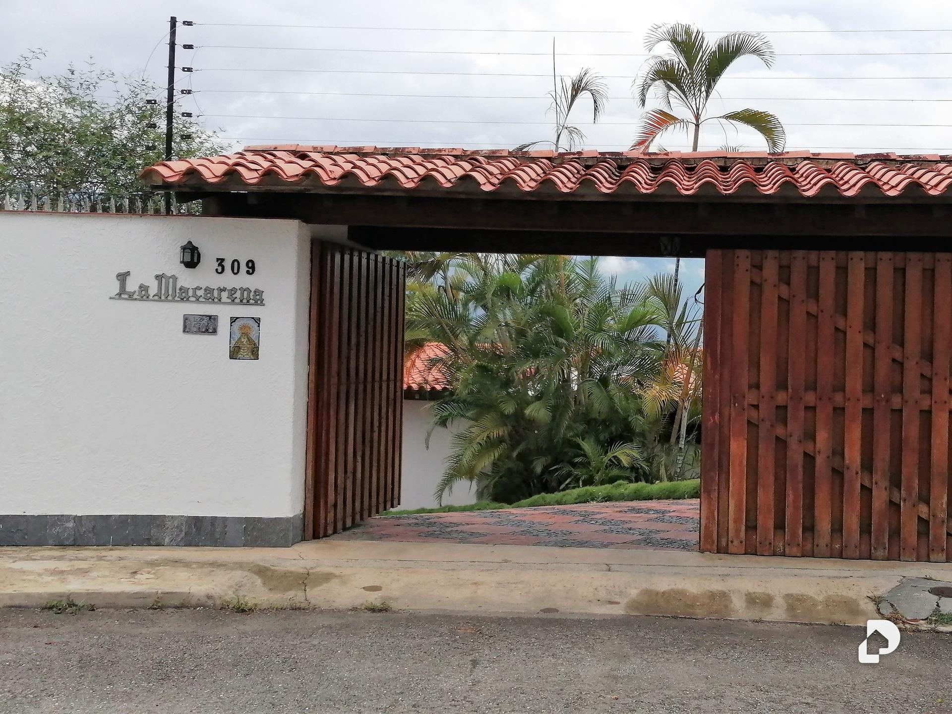 Casa en Cumbres de Curumo, Caracas – 2