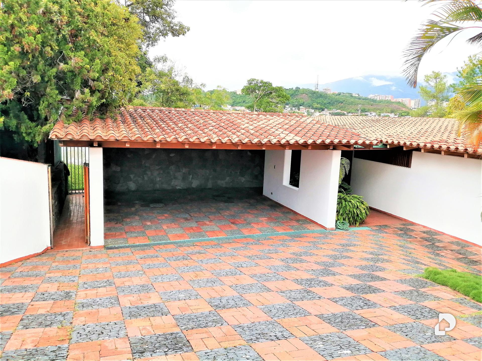 Casa en Cumbres de Curumo, Caracas – 4