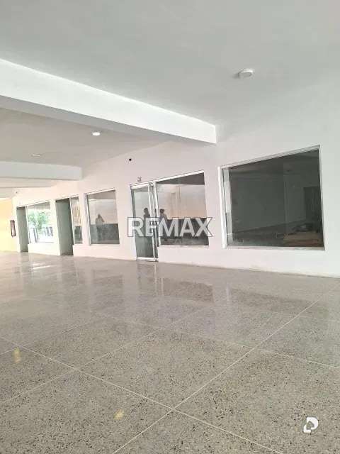 Local comercial en La Coromoto, San Francisco – 3