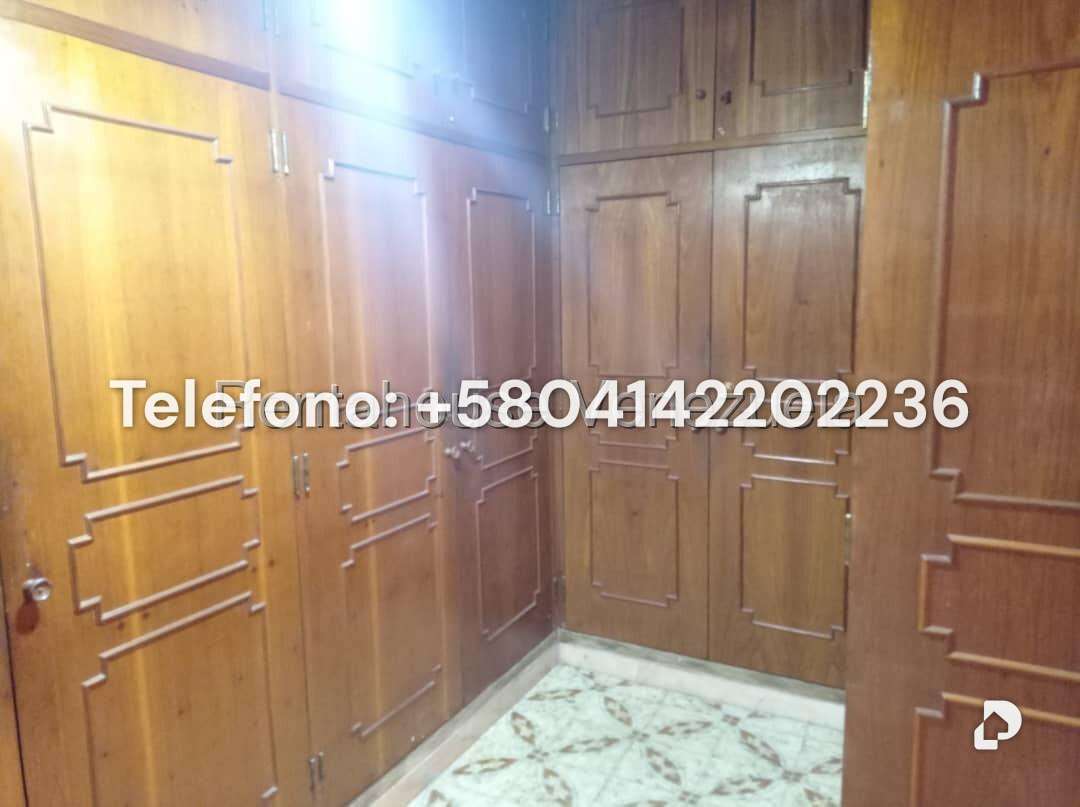 Casa en Las Palmas, Caracas – 28