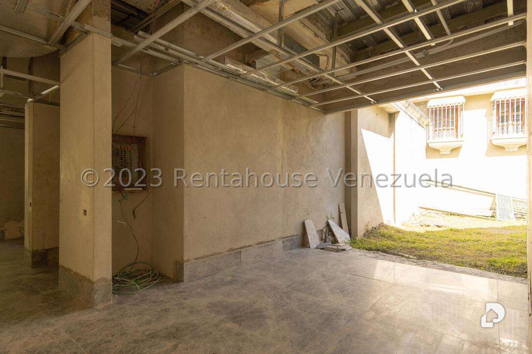 Casa en Cerro Verde, Caracas – 18