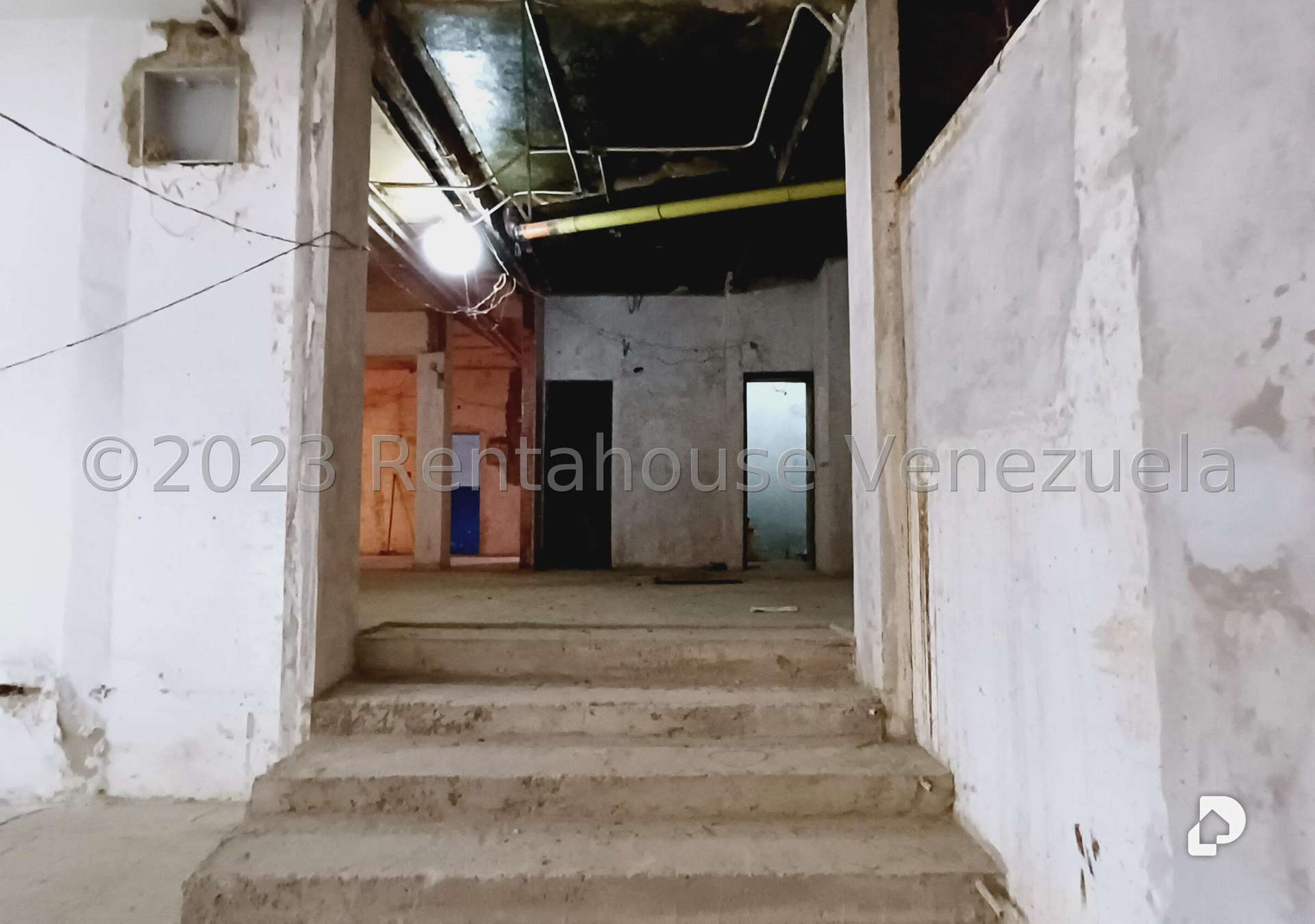 Edificio en La Candelaria, Caracas – 12