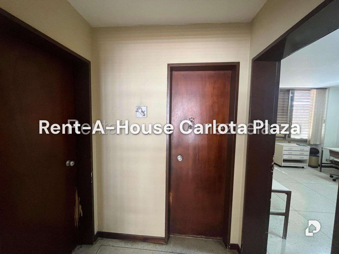 Casa en El Marqués, Caracas – 24