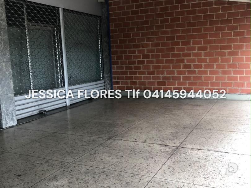 Local comercial en Agua Blanca, Valencia – 4