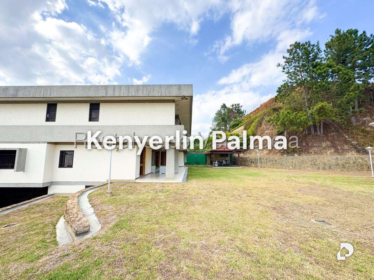 Casa en Los Naranjos (del Cafetal), Caracas – 23