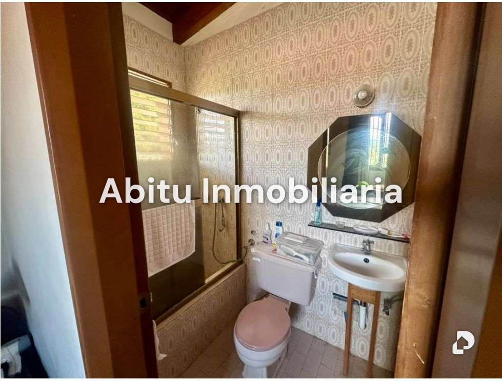 Casa en La Boyera, Caracas – 27