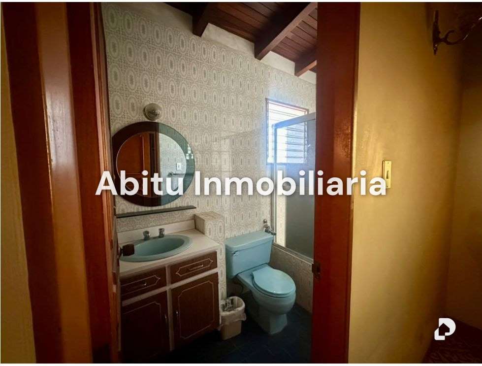 Casa en La Boyera, Caracas – 8