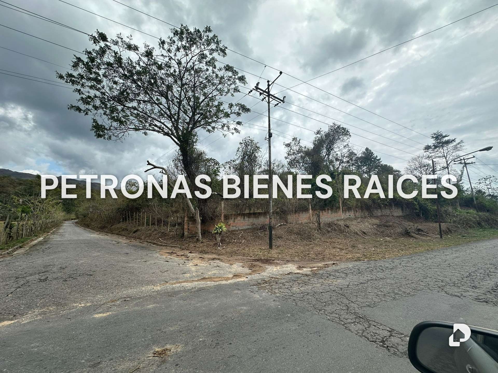 Terreno en Aguirre – 2