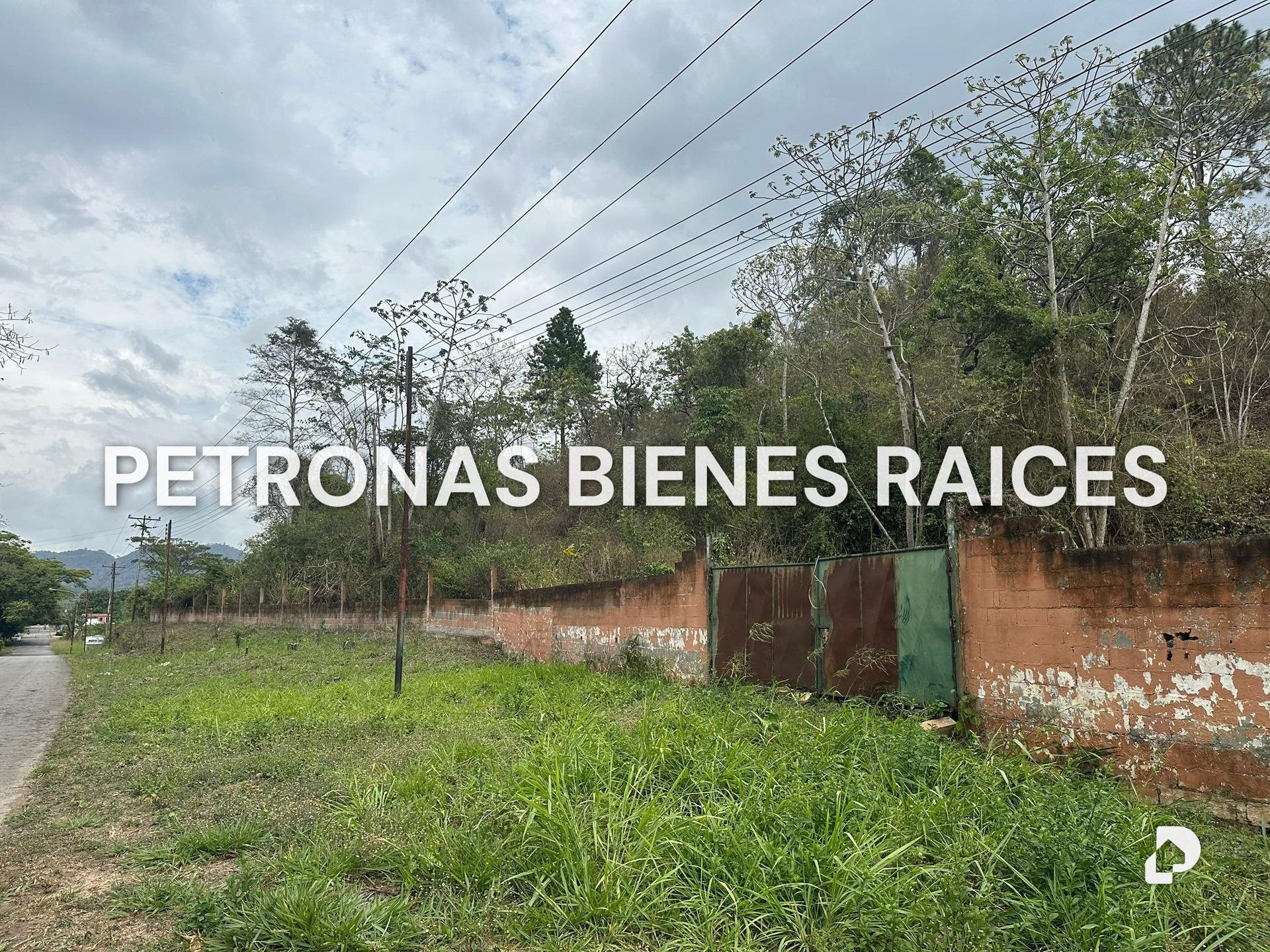 Terreno en Aguirre – 1