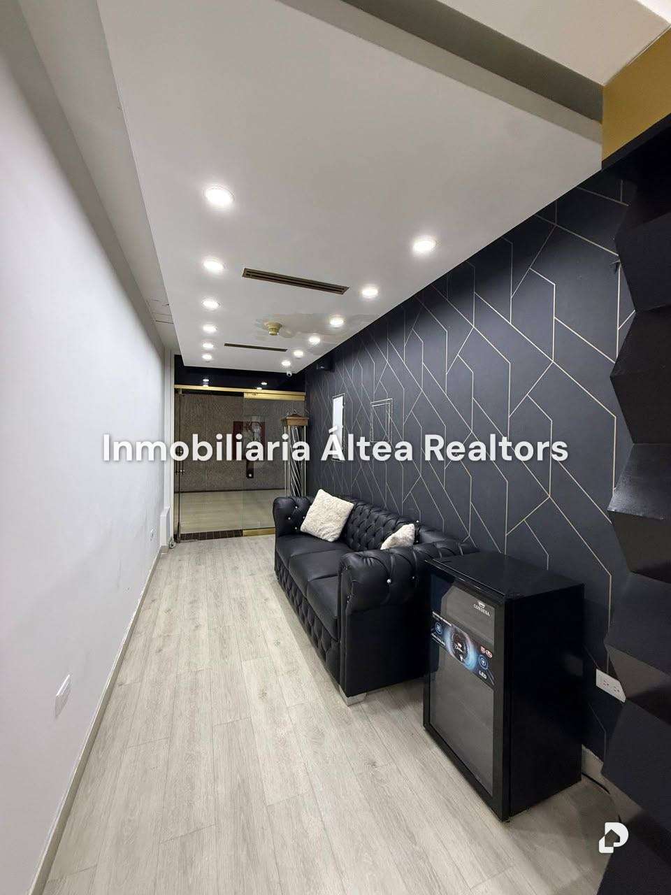 Local comercial en Las Mercedes, Caracas – 14