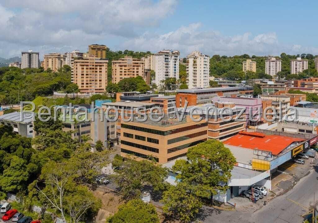 Edificio en La Urbina, Caracas