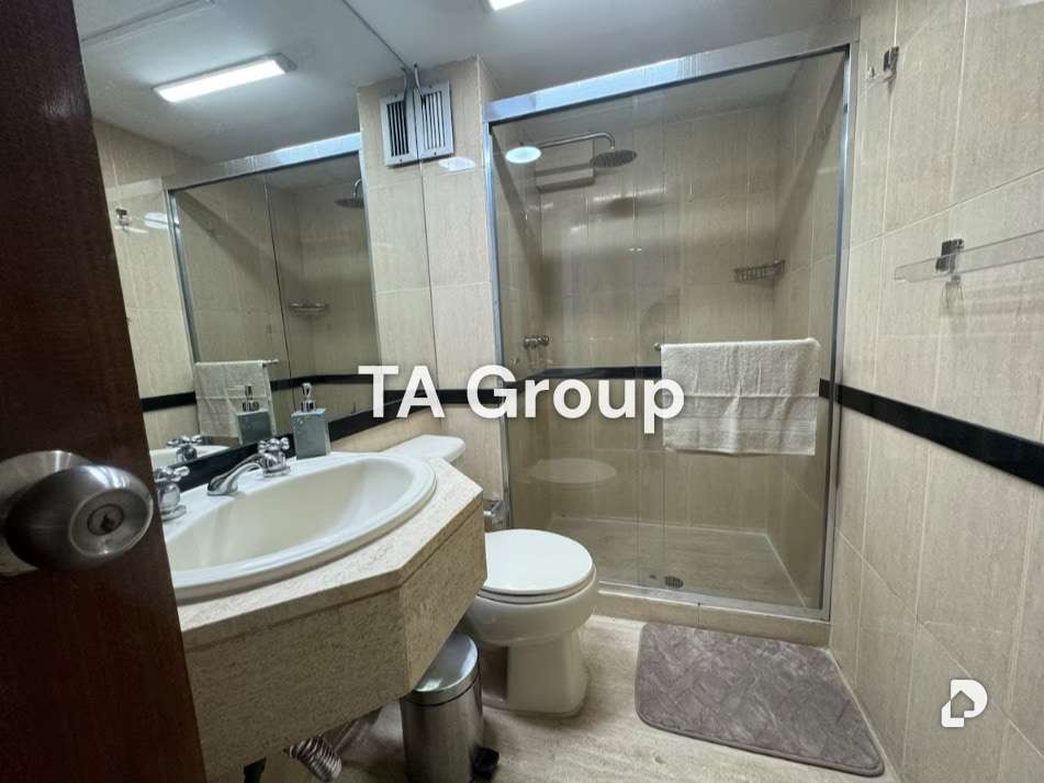 Apartamento en El Rosal, Caracas – 9