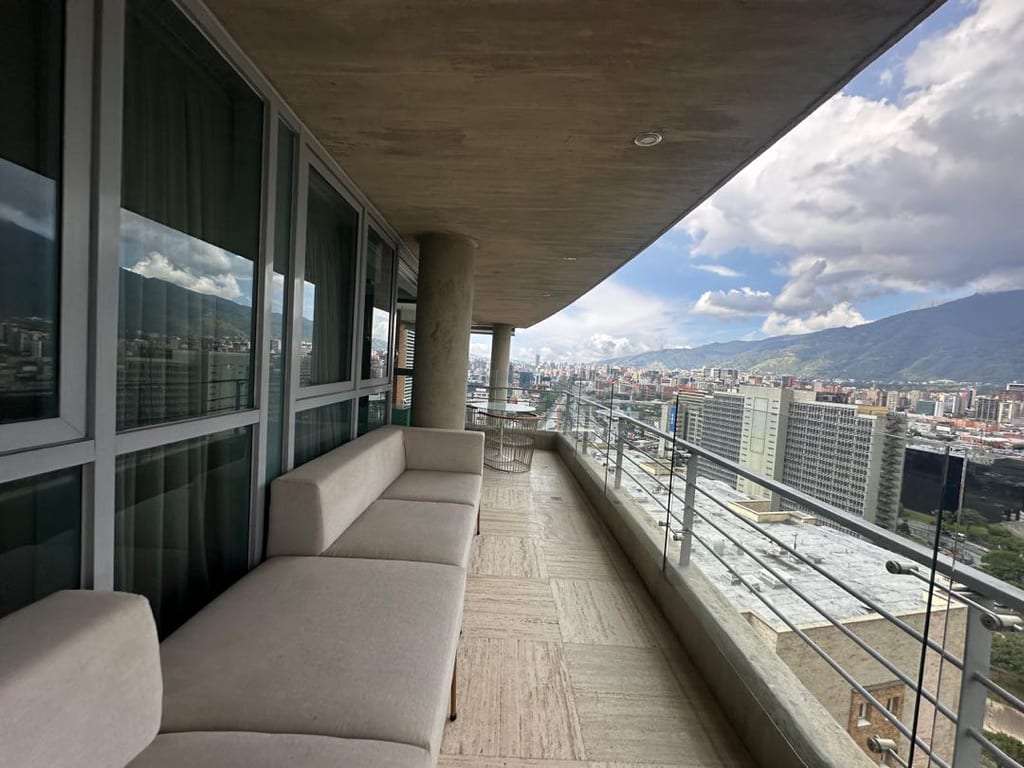 Apartamento en Lomas de Las Mercedes, Caracas - 1