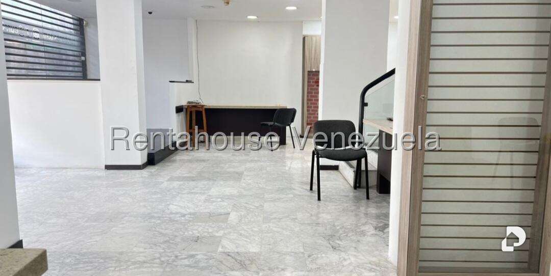 Local comercial en El Recreo, Caracas – 24