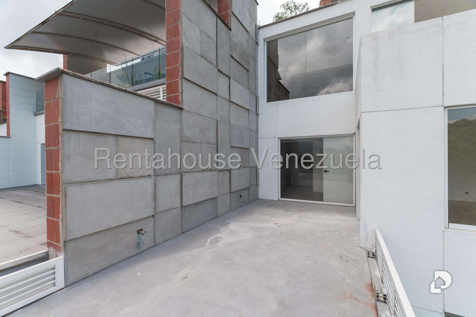Casa en Los Naranjos (del Cafetal), Caracas – 30