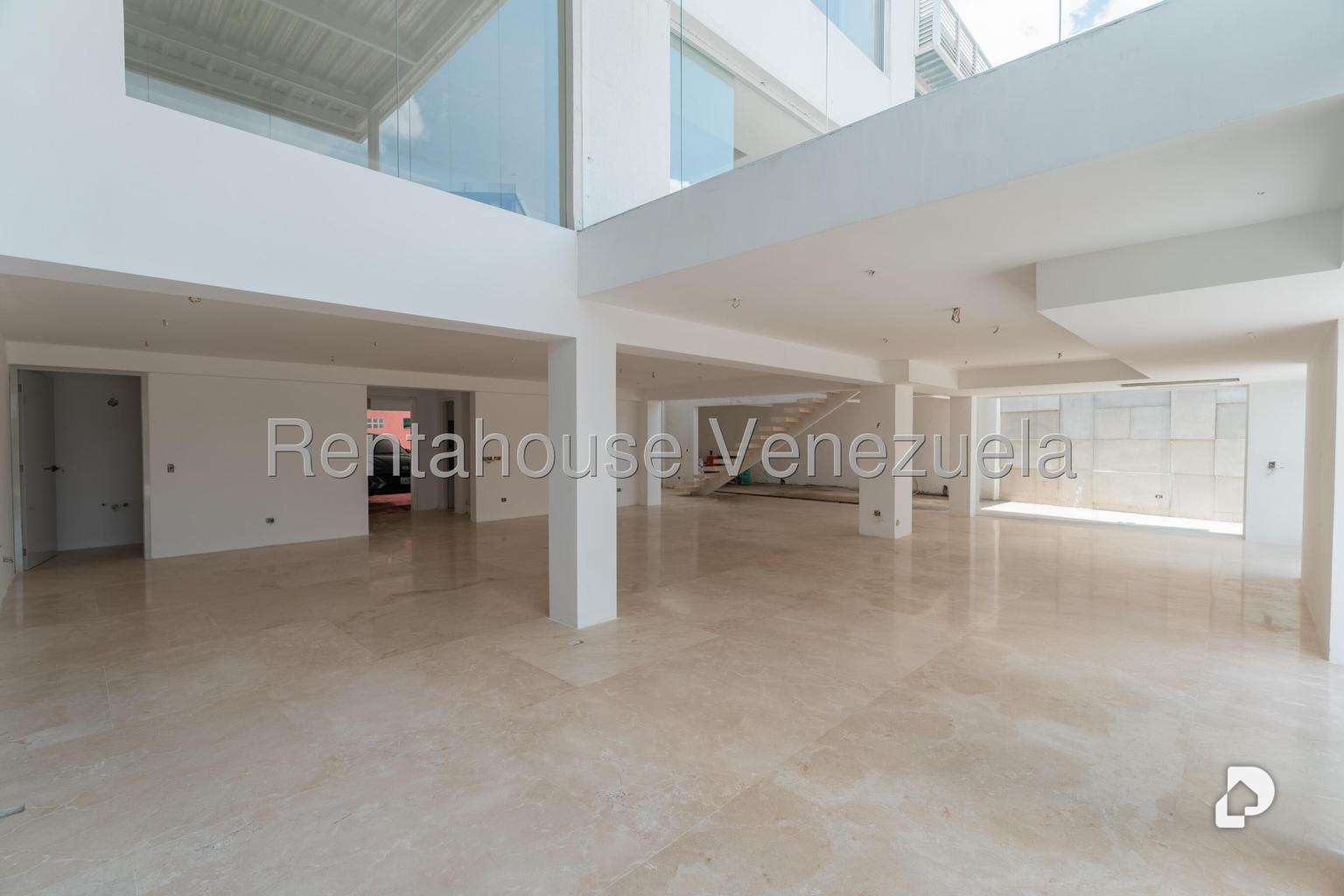 Casa en Los Naranjos (del Cafetal), Caracas – 19