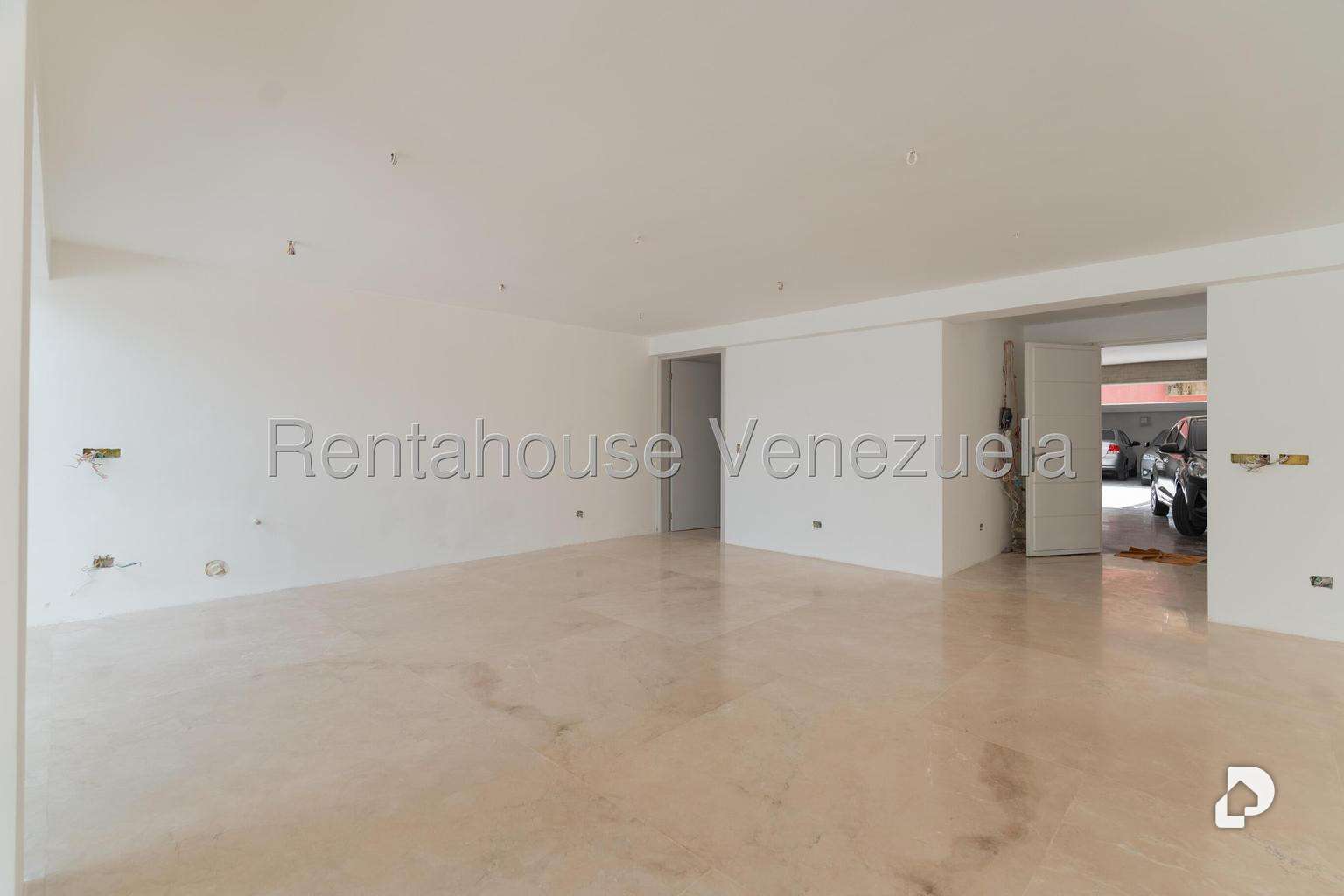 Casa en Los Naranjos (del Cafetal), Caracas – 24