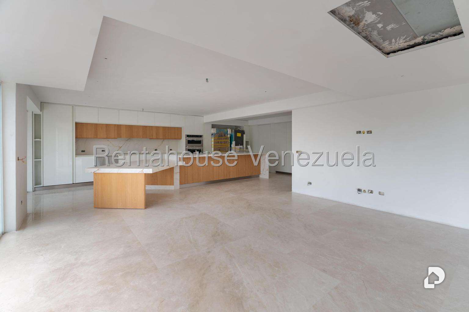 Casa en Los Naranjos (del Cafetal), Caracas – 12