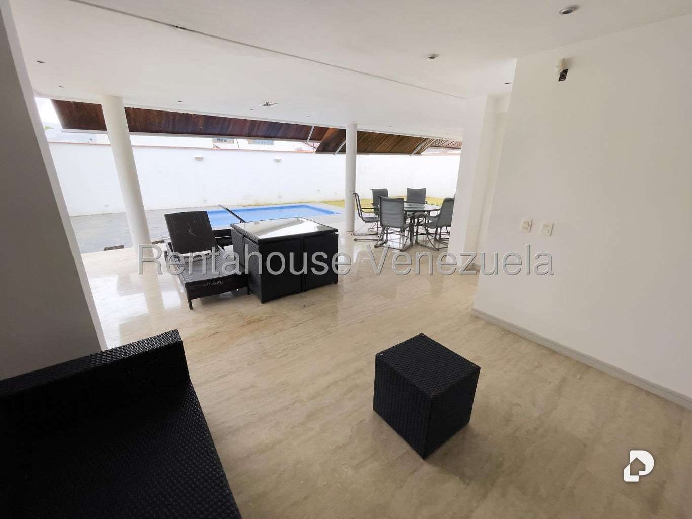 Casa en Santa Paula, Caracas – 19