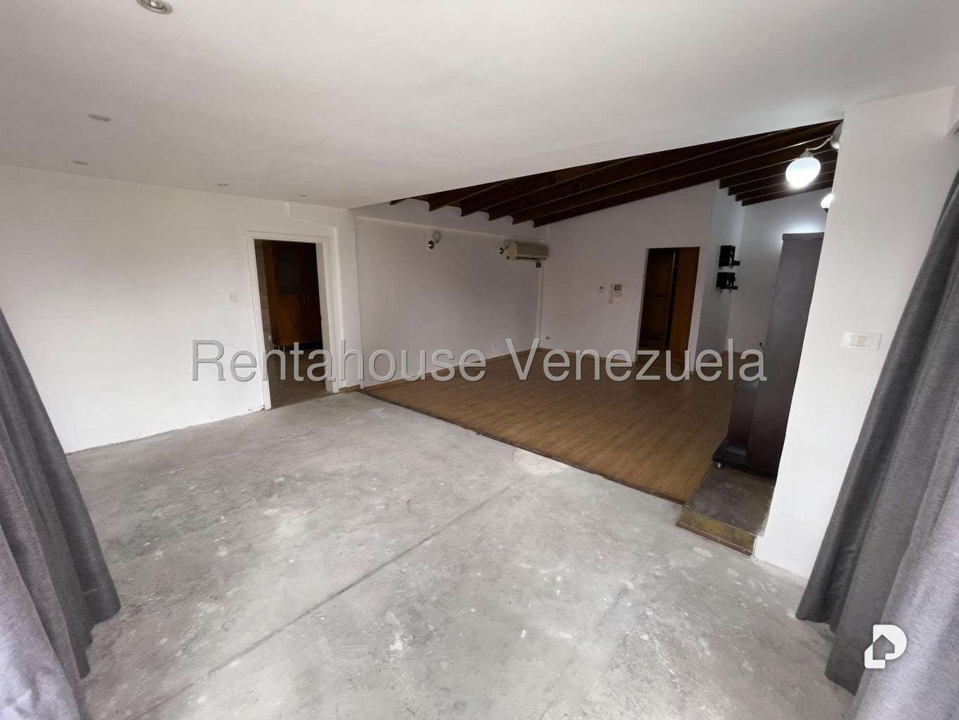 Casa en Santa Paula, Caracas – 36