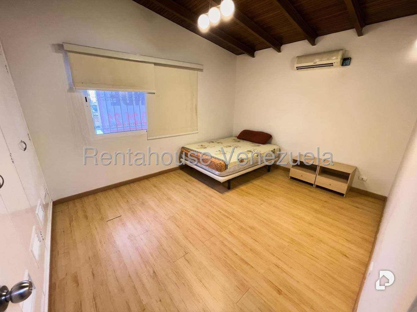 Casa en Santa Paula, Caracas – 27