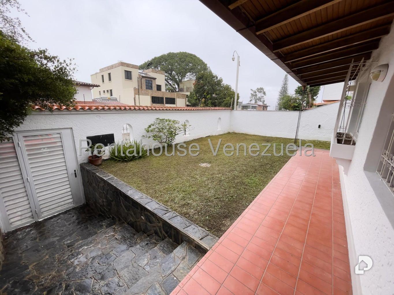 Casa en Santa Paula, Caracas – 2