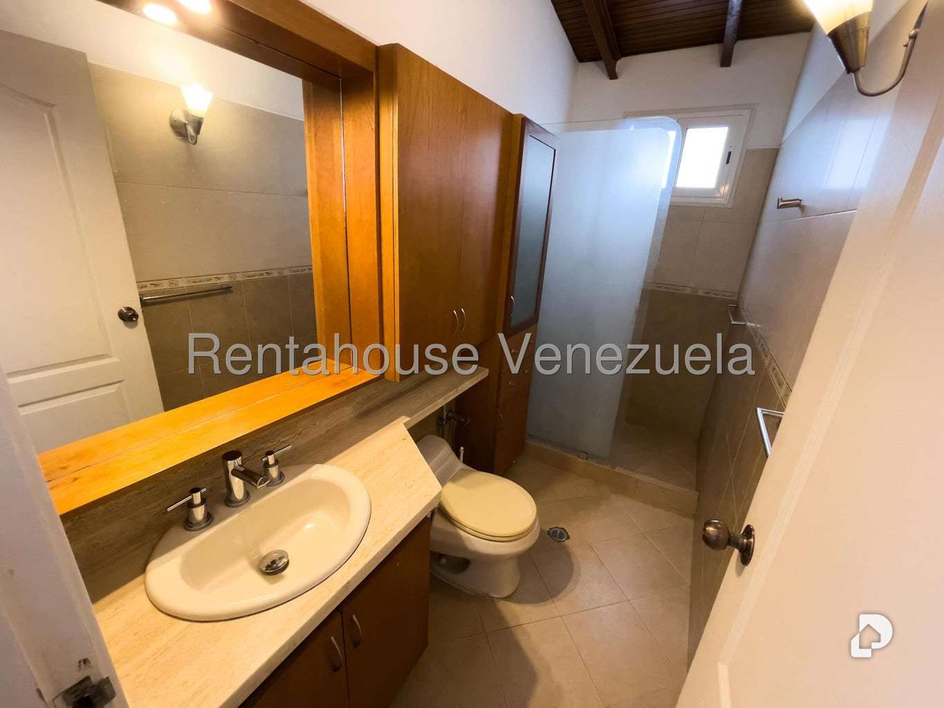 Casa en Santa Paula, Caracas – 29