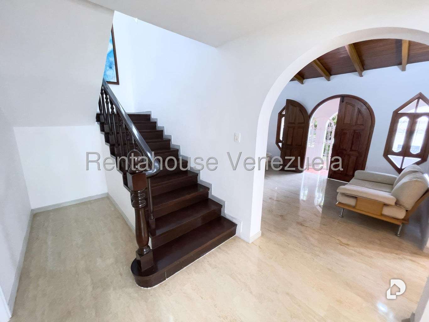Casa en Santa Paula, Caracas – 24