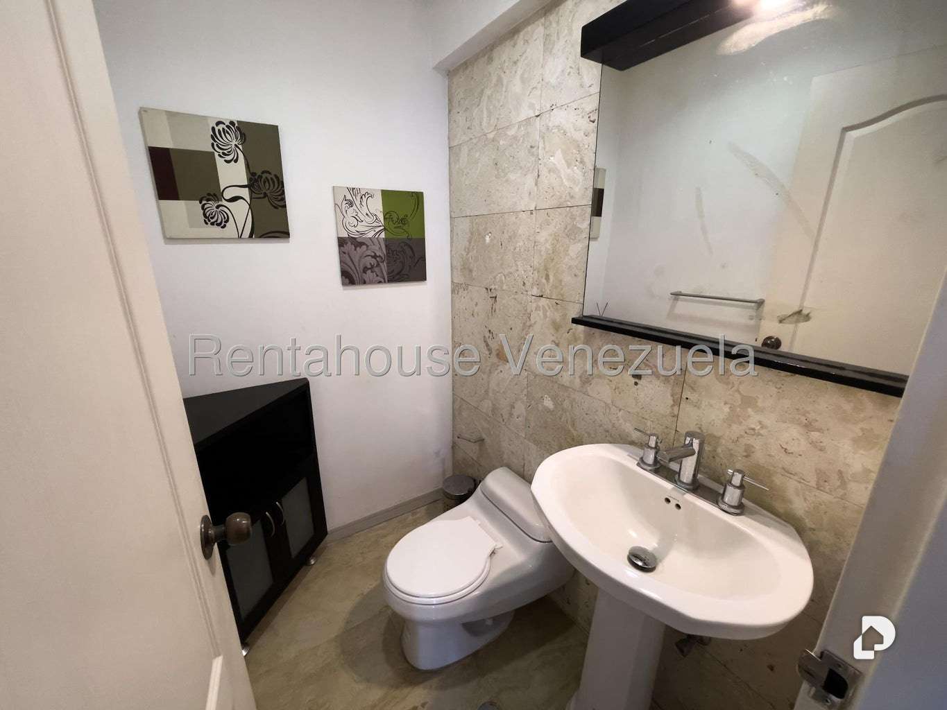 Casa en Santa Paula, Caracas – 23
