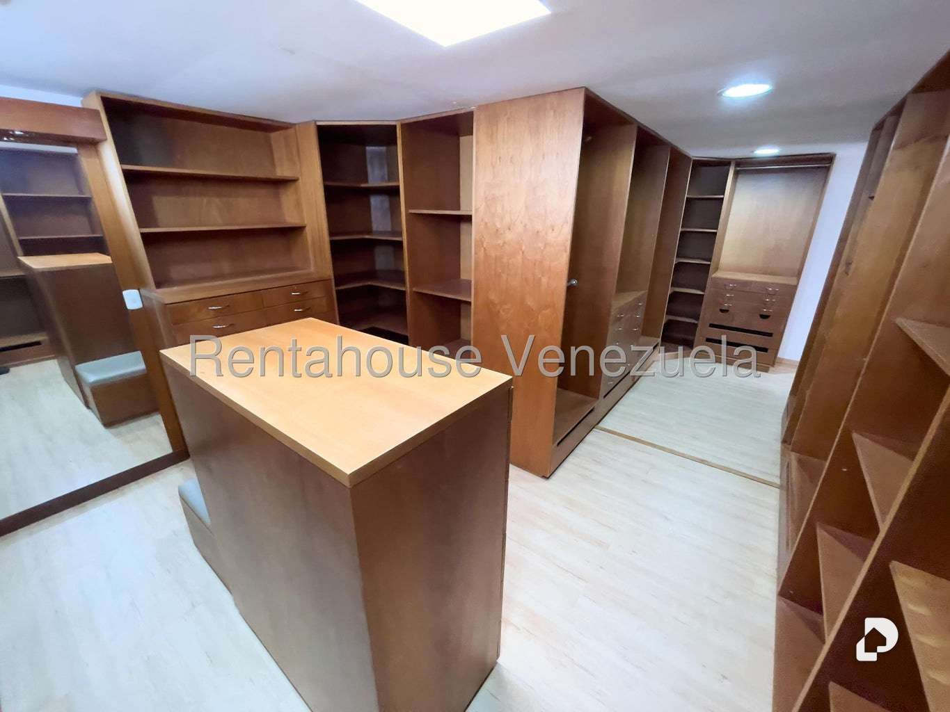 Casa en Santa Paula, Caracas – 47