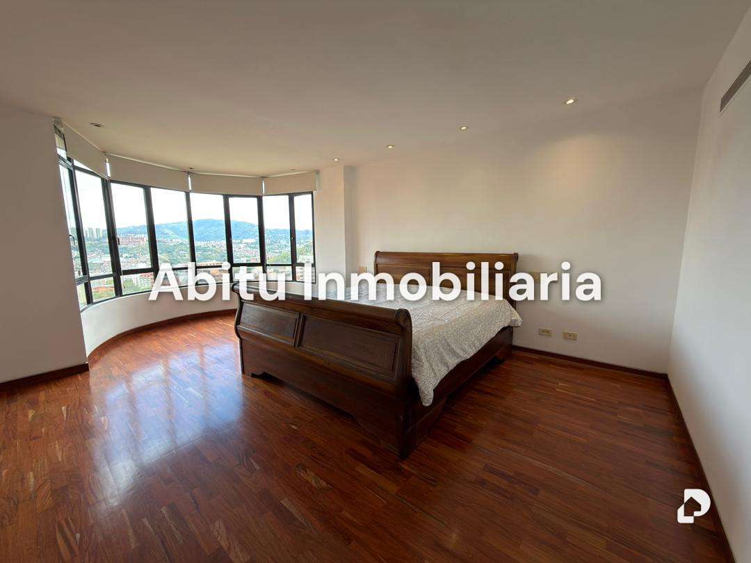 Apartment in Colinas de Valle Arriba, Caracas – 11