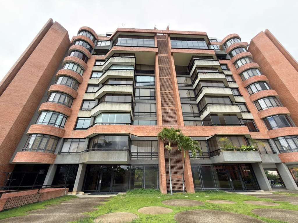 Apartamento en Colinas de Valle Arriba, Caracas - 1
