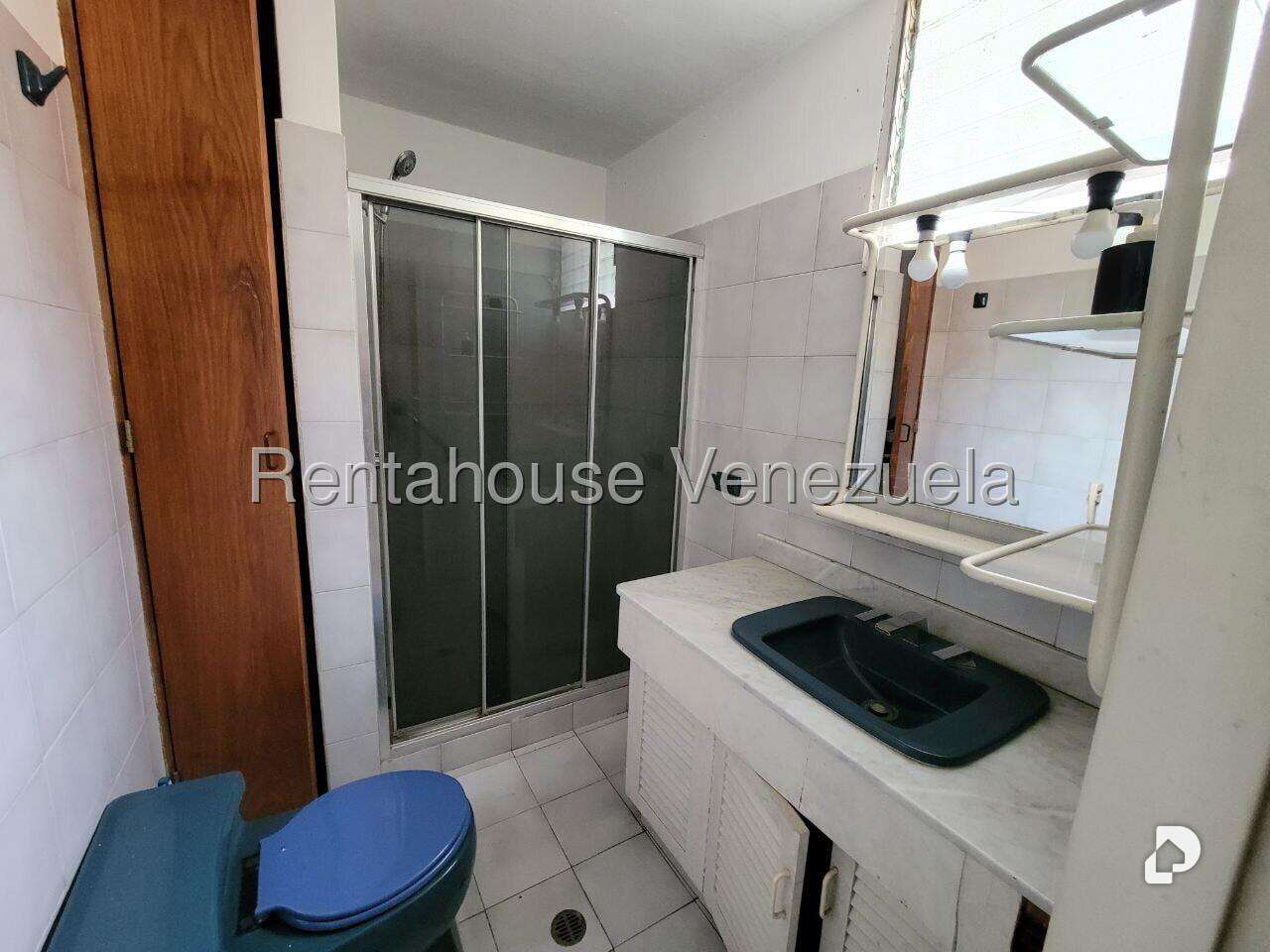 Casa en Colinas de Bello Monte, Caracas – 27