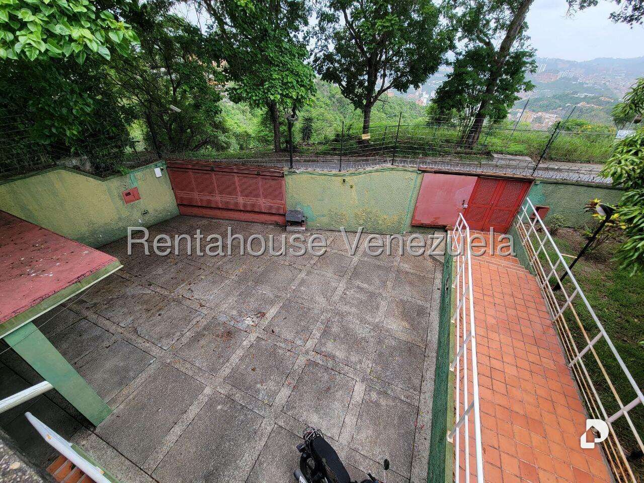 Casa en Colinas de Bello Monte, Caracas – 30