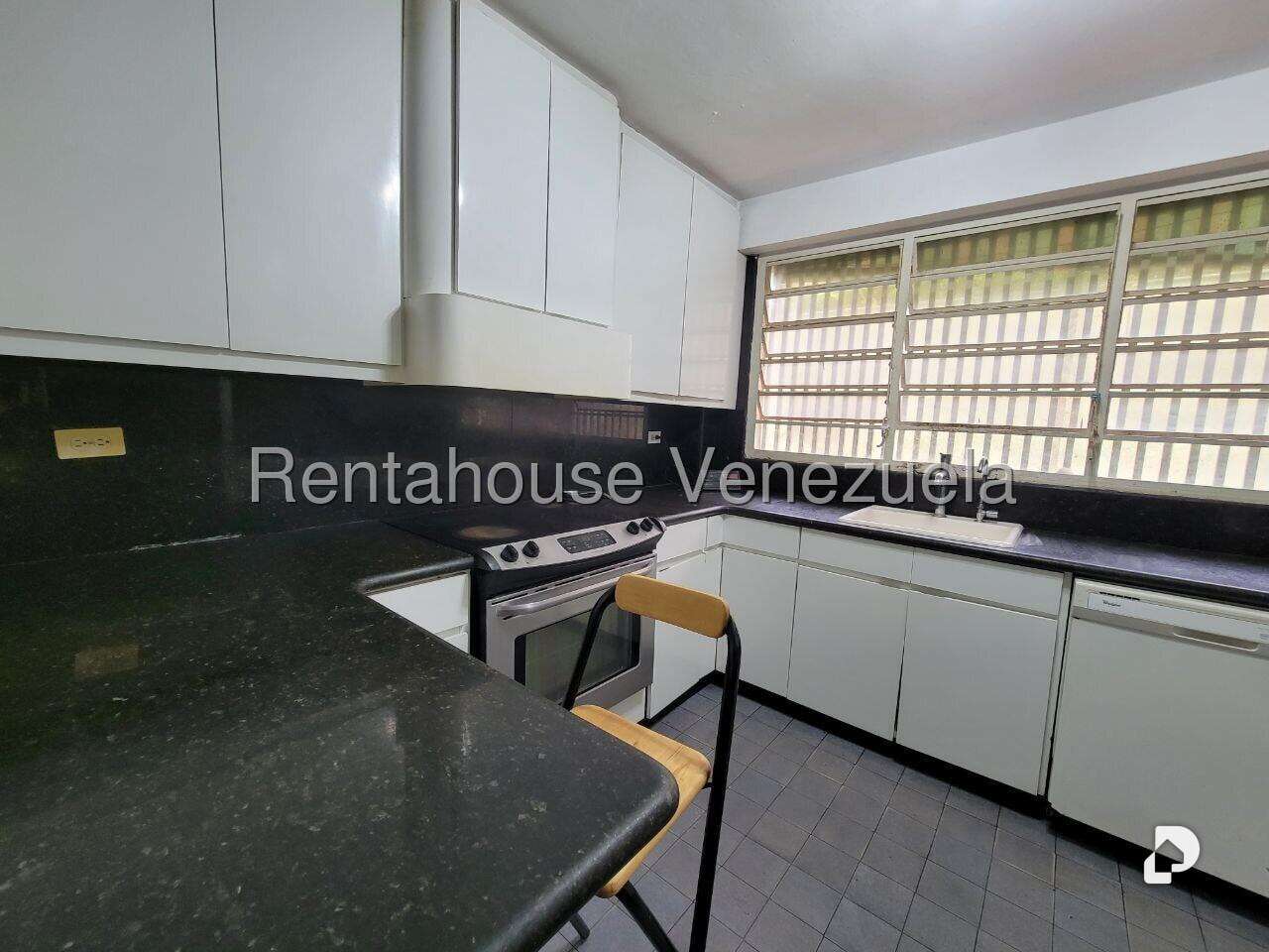 Casa en Colinas de Bello Monte, Caracas – 13