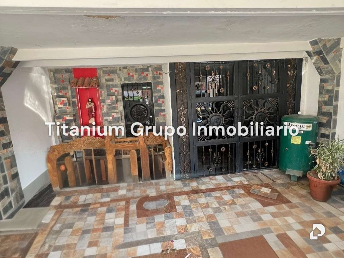 Casa en Los Caobos, Valencia – 2